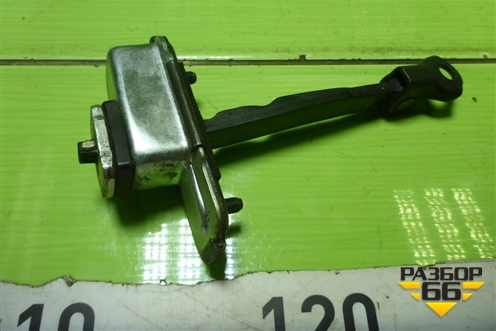 Ограничитель двери передней правой для Kia Ceed с 2012-2018г (Сид 2)