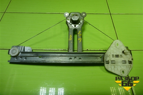 Стеклоподъёмник механический задний правый для Renault Logan с 2004-2015г (Логан)