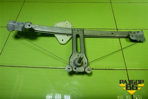 Стеклоподъёмник механический передний правый для Renault Logan с 2004-2015г (Логан)