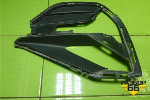 Решетка в передний бампер правая (51118497246) для BMW X1 F48 с 2014г (Х1 Ф48)