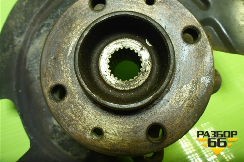 Кулак поворотный передний правый для Renault Logan с 2004-2015г (Логан)