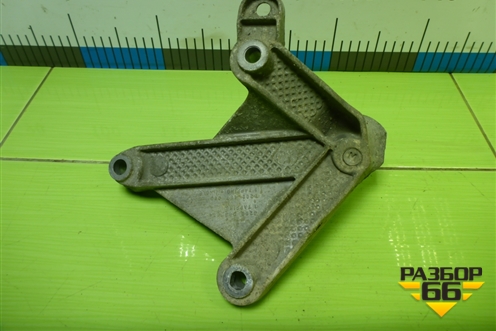 Кронштейн КПП (8200457080) для Renault Logan с 2004-2015г (Логан)