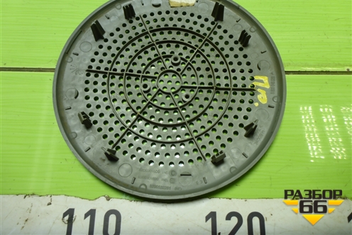 Решетка динамика (правая на дверь) (8200301606) для Renault Logan с 2004-2015г (Логан)