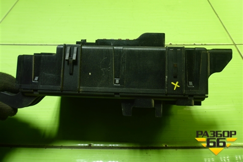 Блок предохранителей салонный (13279900) для Opel Corsa D с 2006-2014г (Корса Д)