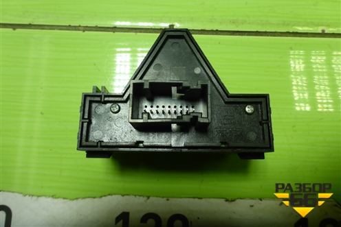 Кнопка аварийной сигнализации (13189529) для Opel Corsa D с 2006-2014г (Корса Д)