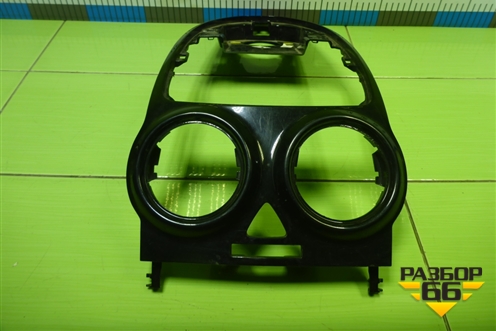 Накладка на торпедо (центральная) (13204955) для Opel Corsa D с 2006-2014г (Корса Д)