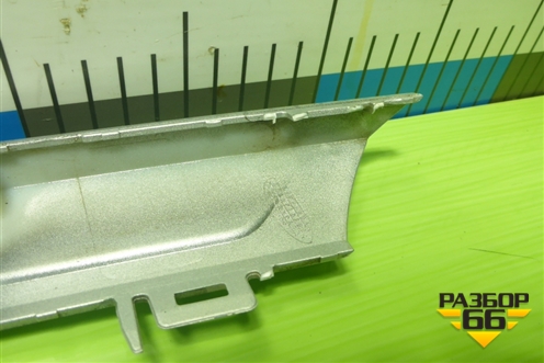 Накладка переднего бампера (2803103XKZ0YA) для Haval M6 с 2021г (М6)