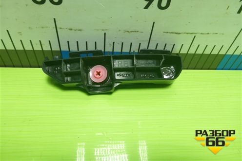 Кронштейн заднего бампера правый (5256242020) для Toyota Rav-4 с 2012-2019г (Рав 4)