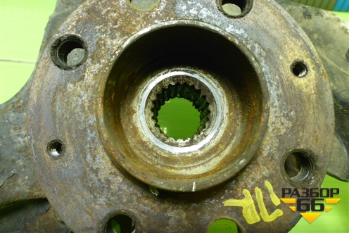 Кулак поворотный передний правый для Opel Corsa D с 2006-2014г (Корса Д)