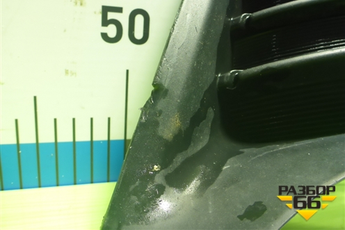 Решетка в передний бампер центральная (до 2016г) (5311202470) для Toyota Corolla (E18) с 2012-2019г (Королла 180)