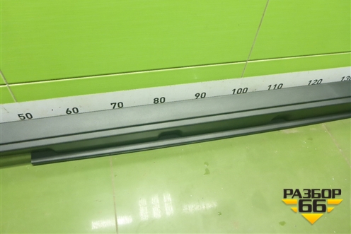 Накладка на порог наружная правая (новая) (7585048040) для Lexus RX 350 c 2015г (РХ)