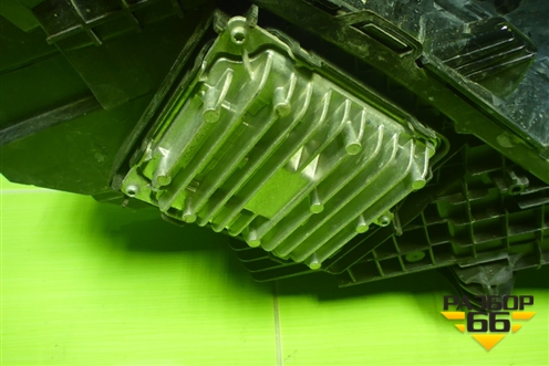 Фара правая (Led с блоком) (8892241572) для Geely Monjaro с 2021г (Монджаро)