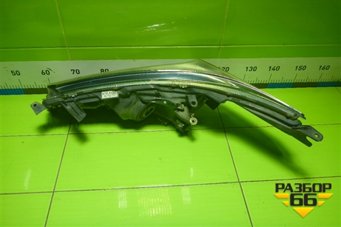 Фара правая (до 2016г галоген) (8111002E70) для Toyota Corolla (E18) с 2012-2019г (Королла 180)