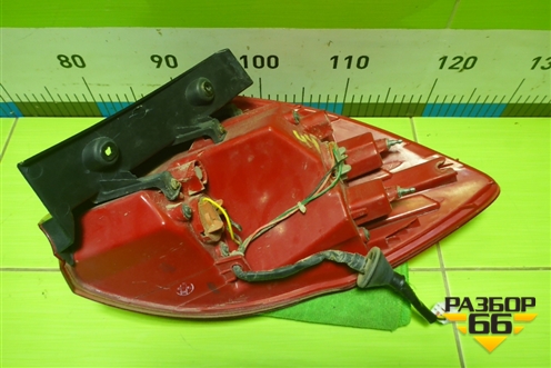 Фонарь задний наружный левый (Хэтчбек) (92401A2000) для Kia Ceed с 2012-2018г (Сид 2)