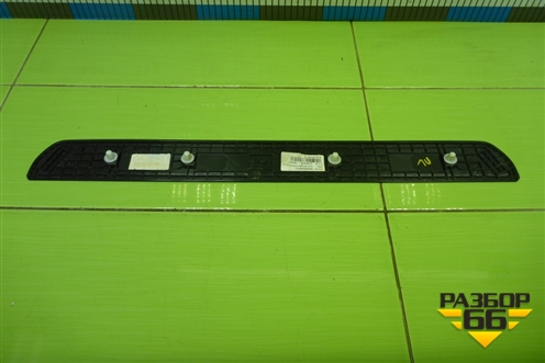 Накладка порога внутренняя переднего левого (в проём 5ти дверный кузов) (84252SMGE012) для Honda Civic 5D с 2005-2011г (Цивик)