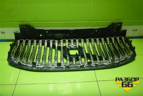 Решетка радиатора (после 2021г) (32234984) для Volvo XC60 с 2017-2025г (ХС60)