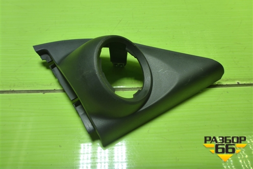 Накладка двери передней правой уголок (76220SMGE1) для Honda Civic 5D с 2005-2011г (Цивик)