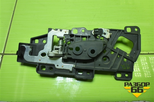 Ручка внутренняя двери передней правой для Honda Civic 5D с 2005-2011г (Цивик)