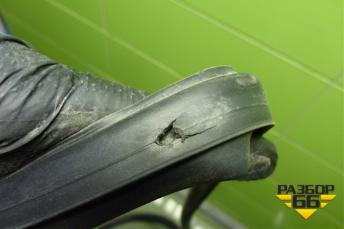 Уплотнитель двери передней левой (95164137) для Chevrolet Aveo (Т300) с 2011г (Авео Т300)