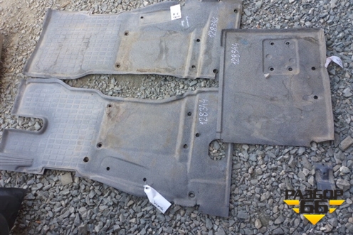 Покрытие напольное для Volvo TRUCK FH с 2002-2008г (ФШ) Покрытие напольное для Volvo TRUCK FH с 2002-2008г (ФШ)