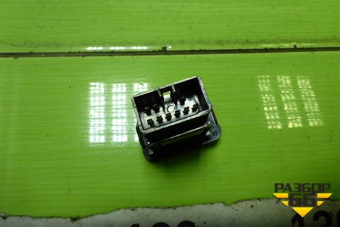 Кнопка аварийной сигнализации для Kia Rio с 2011-2016г (Рио 3)