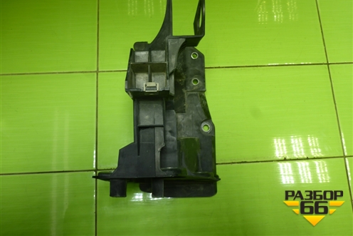 Кронштейн передней панели правый (T36753B) для Mercedes Benz GLE-Klass V167 с 2018г (ГЛЕ)