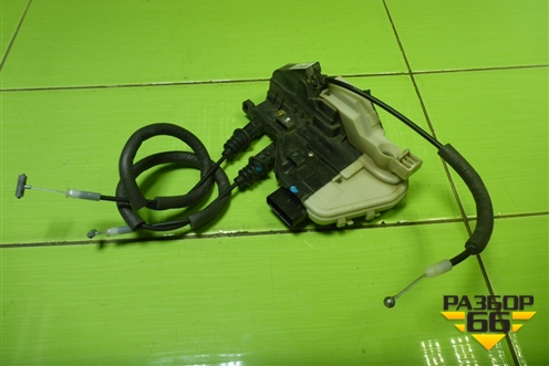 Замок двери передней правой (813202W010) для Hyundai Santa Fe с 2012-2018г (Санта Фе)