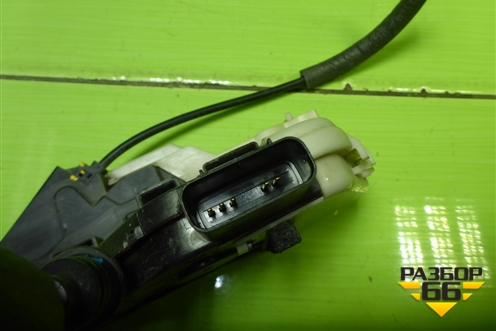 Замок двери передней правой (813202W010) для Hyundai Santa Fe с 2012-2018г (Санта Фе)