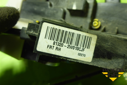 Замок двери передней правой (813202W010) для Hyundai Santa Fe с 2012-2018г (Санта Фе)