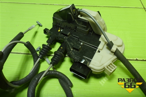 Замок двери задней правой (814202W010) для Hyundai Santa Fe с 2012-2018г (Санта Фе)