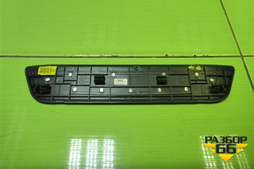 Накладка порога внутренняя заднего правого (в проём) (858892W500) для Hyundai Santa Fe с 2012-2018г (Санта Фе)