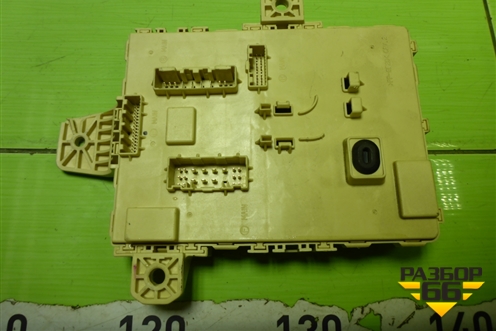 Блок предохранителей салонный (919502W510) для Hyundai Santa Fe с 2012-2018г (Санта Фе)