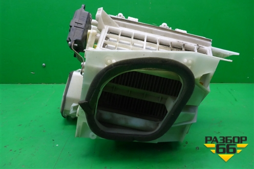 Моторчик отопителя (272006N401) для Nissan Bluebird Sylphy с 2000-2005г (Блюбирд Силфи)