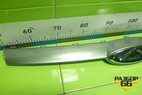 Накладка на решетку радиатора (602002323AA) для Chery Arrizo 8 с 2022г (Арризо 8)