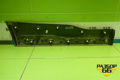 Накладка двери задней левой (6600221654) для Geely Atlas с 2016-2022г (Атлас)