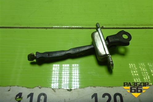 Ограничитель двери задней левой для Kia Rio с 2011-2016г (Рио 3)