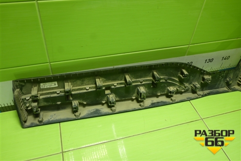 Накладка двери задней правой (8893073551) для Geely Okavango с 2020г (Окованго)