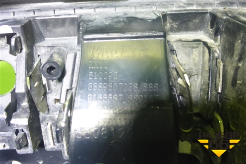 Решетка радиатора (8889607258) для Geely Monjaro с 2021г (Монджаро)