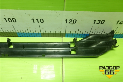 Накладка на решетку радиатора (зимняя) (9682872077) для Citroen C4 с 2005-2011г (С4)