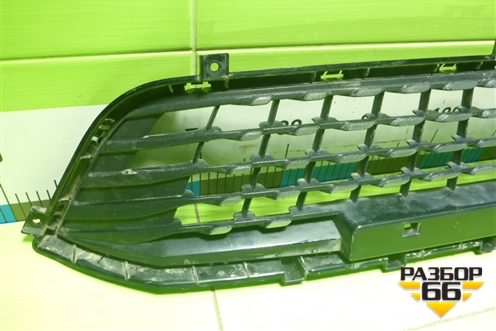 Решетка в передний бампер центральная (602001637AA) для Kaiyi E5 с 2021г (Е5)