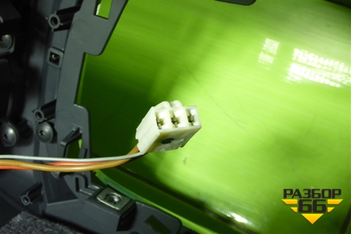 Подлокотник (правый руль) (8R0864981) для Audi Q5 c 2008-2017г (Ку 5)