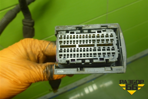 Проводка на двигатель (03C971604AE) для Volkswagen Passat (В7) с 2011-2014г (Пассат Б7)