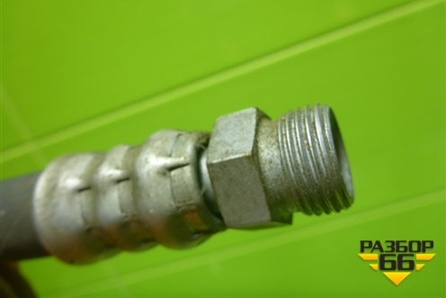 Трубка охлаждения КПП (8E0317825AT) для Audi A4 (В7) с 2004-2009г (А4)