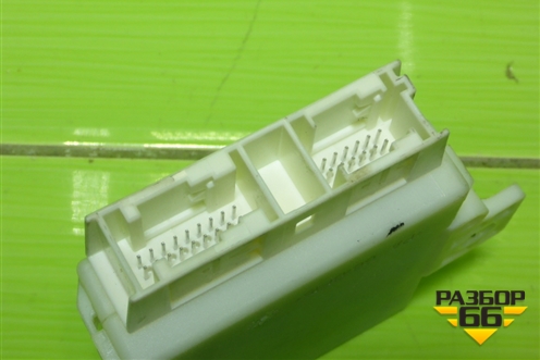 Блок управления парктроником (A2049009201) для Mercedes Benz C-Klass W204 с 2007-2014г (Ц)