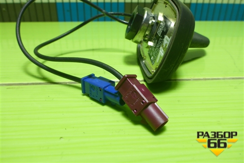 Антенна на крышу (8K9035503A) для Audi A4 (В8) с 2007-2015г (А4)