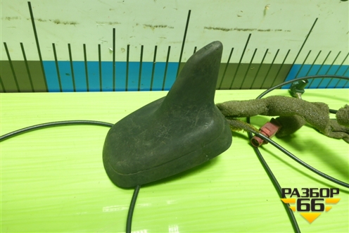 Антенна на крышу (8E9035503T) для Audi A4 (В7) с 2004-2009г (А4)