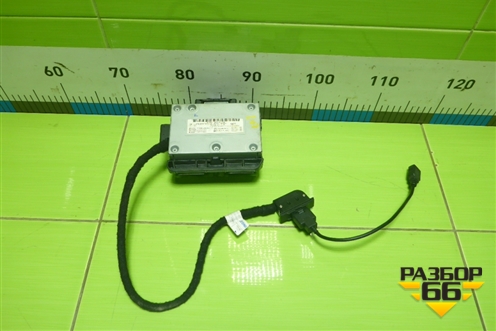 Блок электронный (мультимедийный интерфейс) (A2049000300) для Mercedes Benz C-Klass W204 с 2007-2014г (Ц)