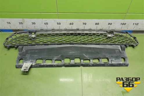 Решетка в передний бампер центральная (AMG под парктроник) (A1678857303) для Mercedes Benz GLE-Klass V167 с 2018г (ГЛЕ)