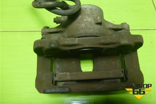 Суппорт передний правый для Mercedes Benz C-Klass W204 с 2007-2014г (Ц)