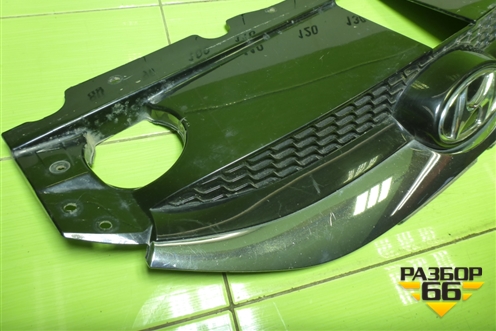 Решетка радиатора (863512Y000) для Hyundai ix 35 с 2010г (Ай икс 35)